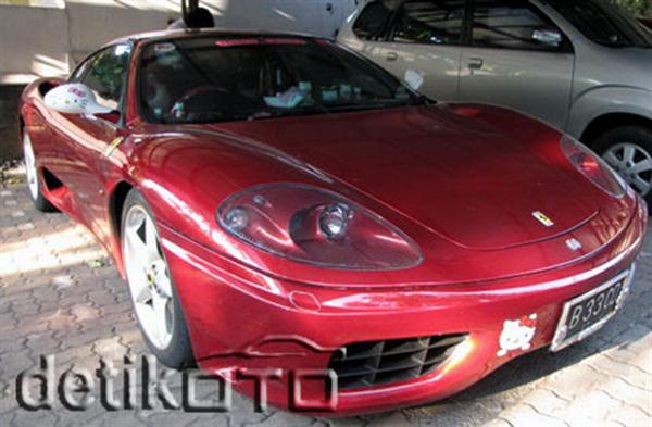 Hello Kitsch: Um Ferrari 360 'Hello Kitty' ou um caso extremo de xuning 5