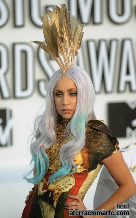Os 10 vestidos mais curiosos de Lady Gaga 7