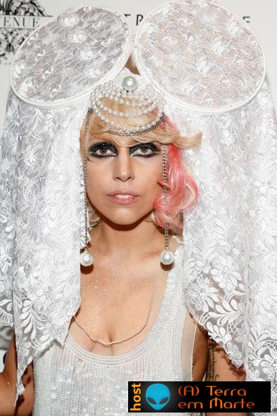 Os 10 acessórios de moda mais curiosos usados por Lady Gaga 7