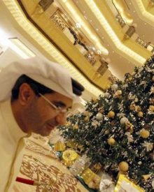 A árvore de Natal mais cara do mundo está em Abu Dhabi