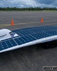 O automóvel a energia solar mais rápido do mundo