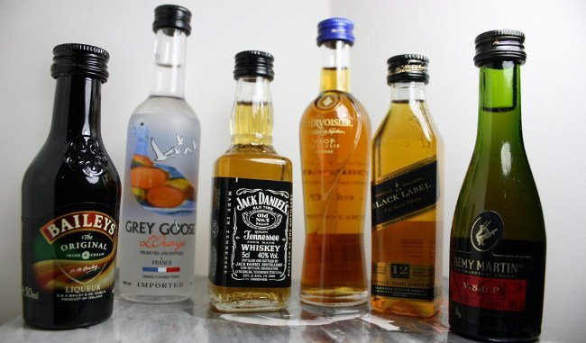 As bebidas alcoólicas mais escuras dão ressacas piores? 1