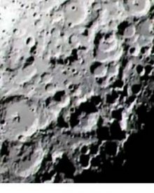 NASA prende mulher que vendia rocha lunar